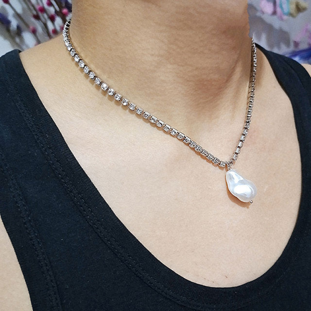 Pearls Geometric Pendants Necklaces