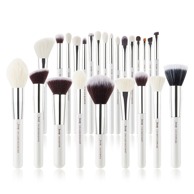 White/Silver Makeup brushes set