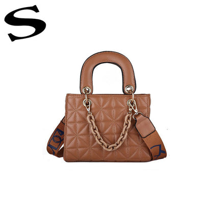 Famous Brand Classic Quilted Design Hand Bag