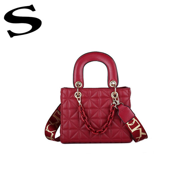 Famous Brand Classic Quilted Design Hand Bag