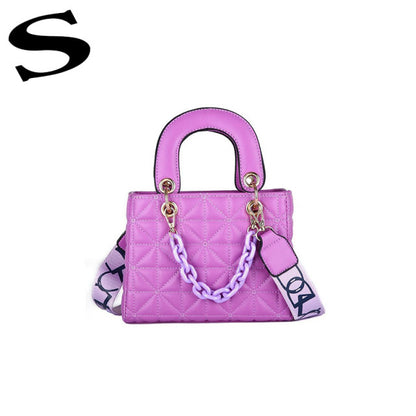 Famous Brand Classic Quilted Design Hand Bag