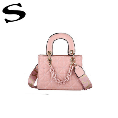 Famous Brand Classic Quilted Design Hand Bag