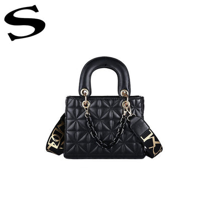 Famous Brand Classic Quilted Design Hand Bag