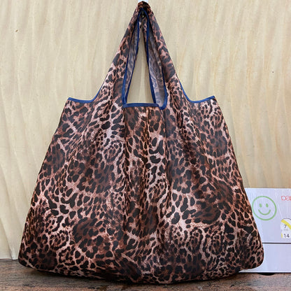 Reusable Foldable Shopping Bag High Quality Large Size Tote Bag  Eco Bag Waterproof T-shirt Bag Shopkeeper Bags Handbags