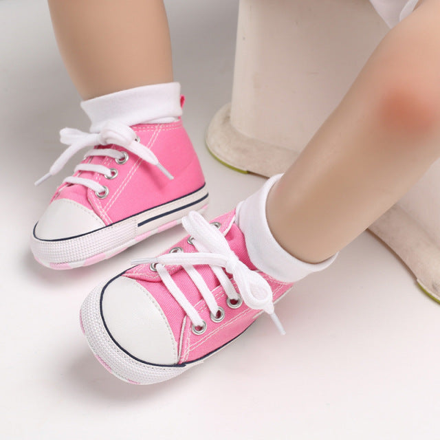 Baby Canvas Classic Sneakers Newborn