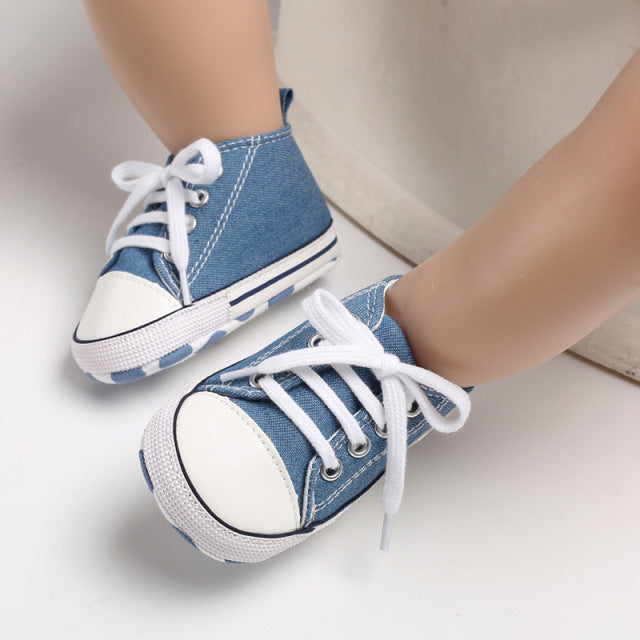 Baby Canvas Classic Sneakers Newborn