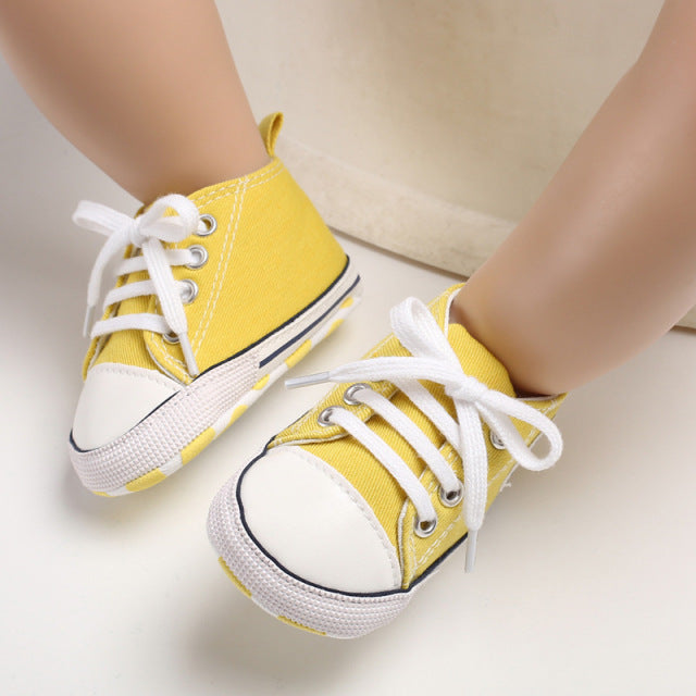 Baby Canvas Classic Sneakers Newborn