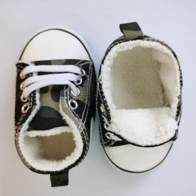 Baby Canvas Classic Sneakers Newborn