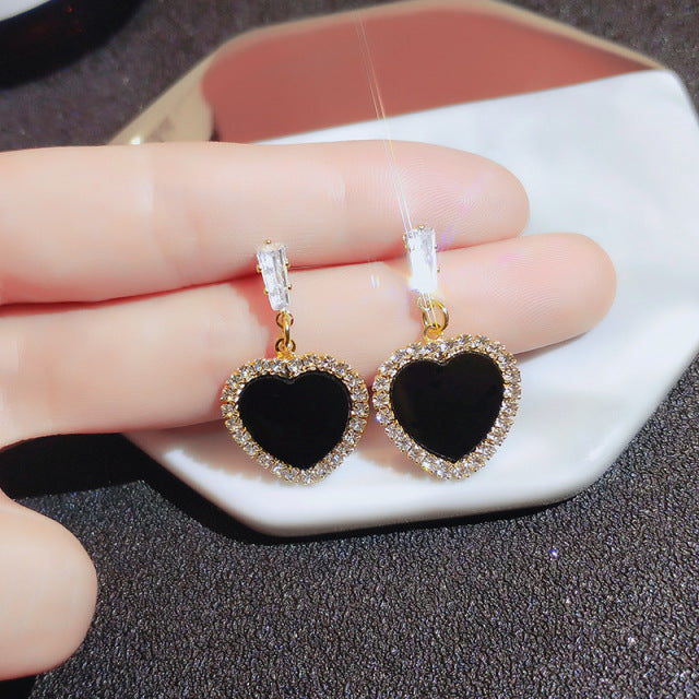 Korean version of hot new black round rhinestone earring